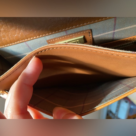 Burberry Crossbody Leather Unisex Bag - Picture 8 of 13